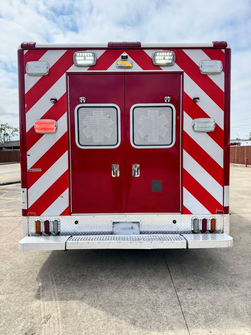 2015 Horton Ford Type III Ambulance — photo 3