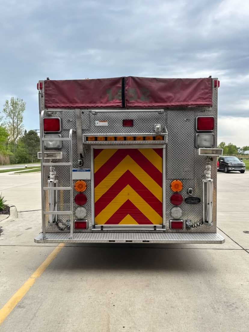 2008 KME Predator Pumper — photo 5