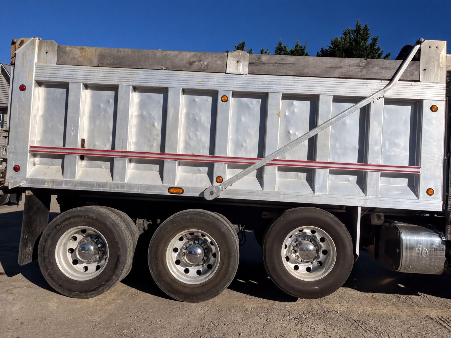2013 Mack GU713 Dump Truck - image 4