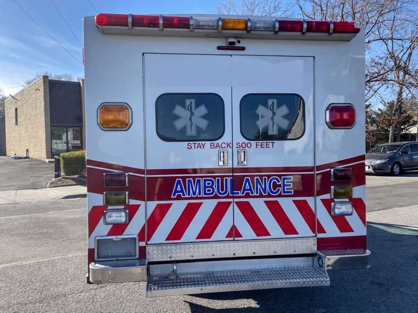 2006 Braun Ford Type III Ambulance — photo 4