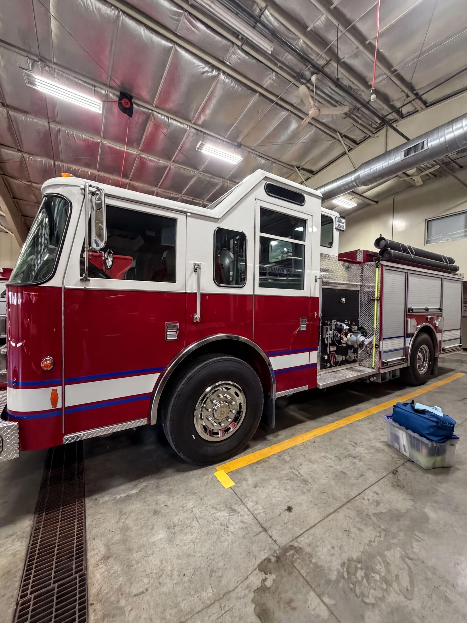 2006 Pierce Contender Pumper - image 6
