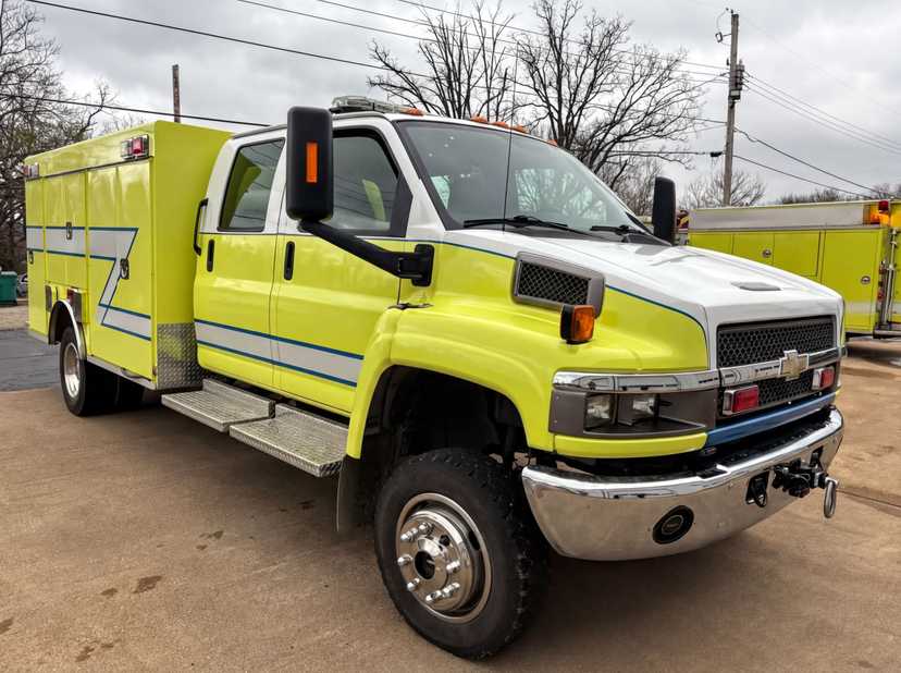 2009 Chevrolet Kodiak 5500 4x4 Squad — photo 5