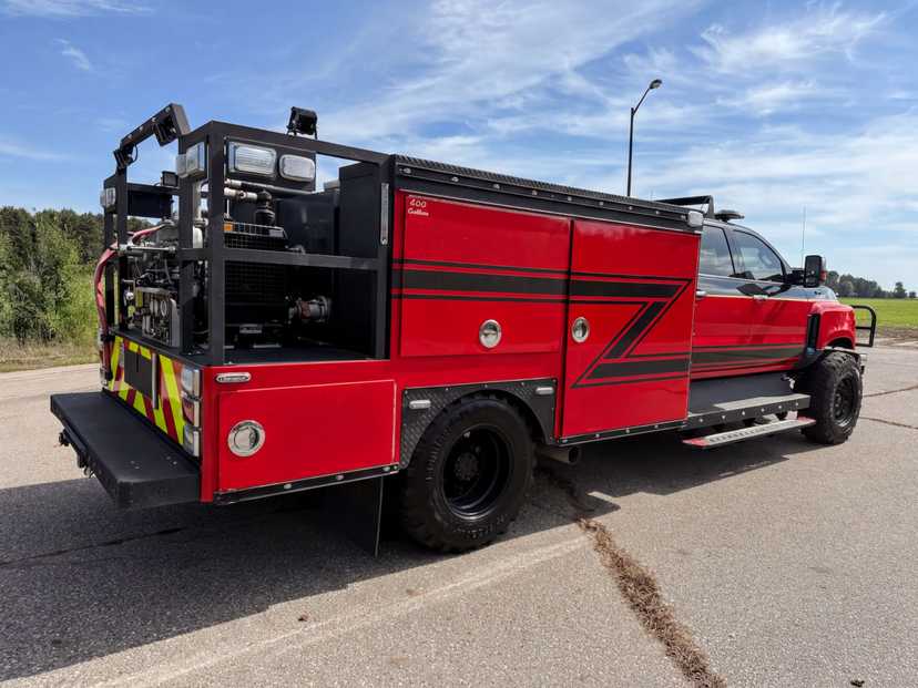 2022 Deep South International 4x4 Brush Truck — photo 5