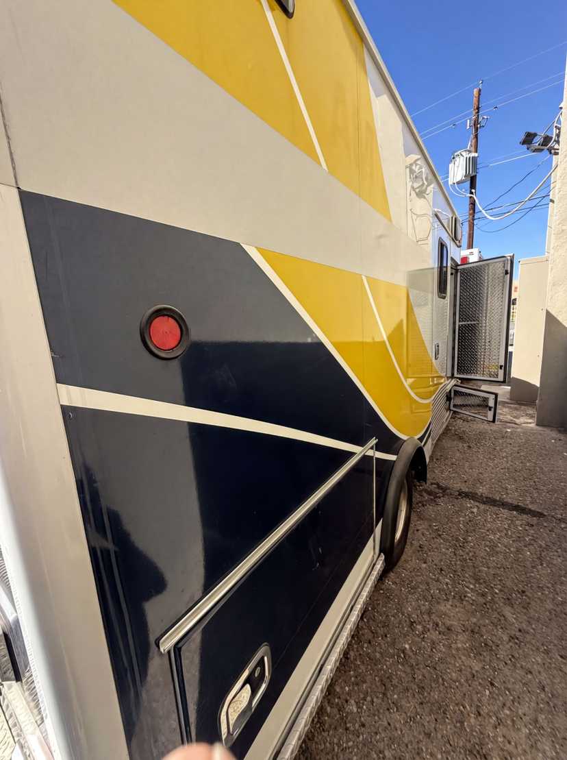2019 Ford E-450 Type III Ambulance — photo 5