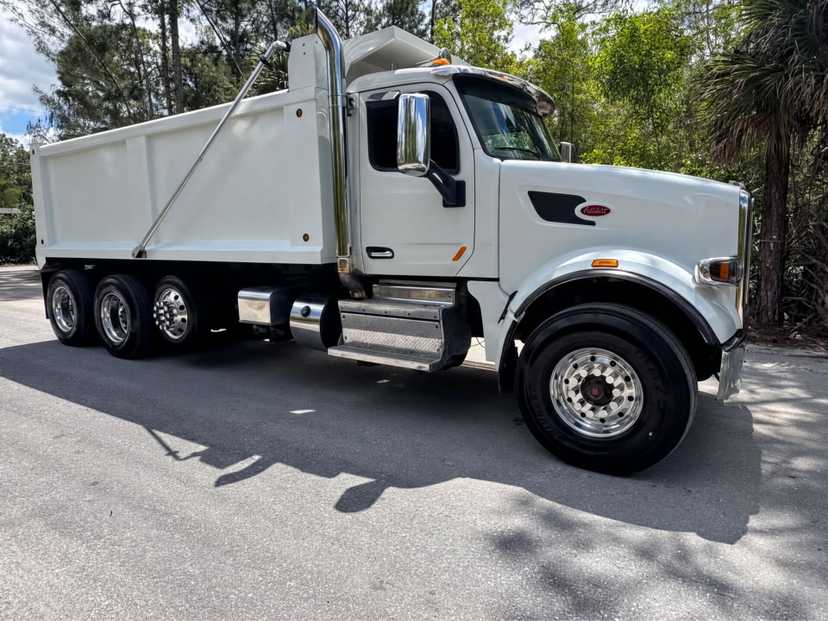 2019 Peterbilt 567 Dump Truck