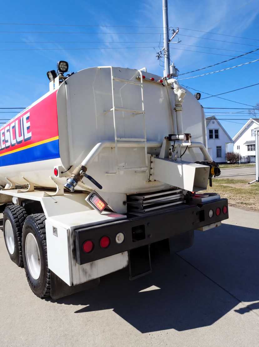 1999 Sterling Tanker — photo 4