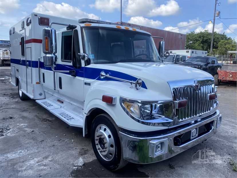 2015 Excellance International Type I Ambulance — photo 3