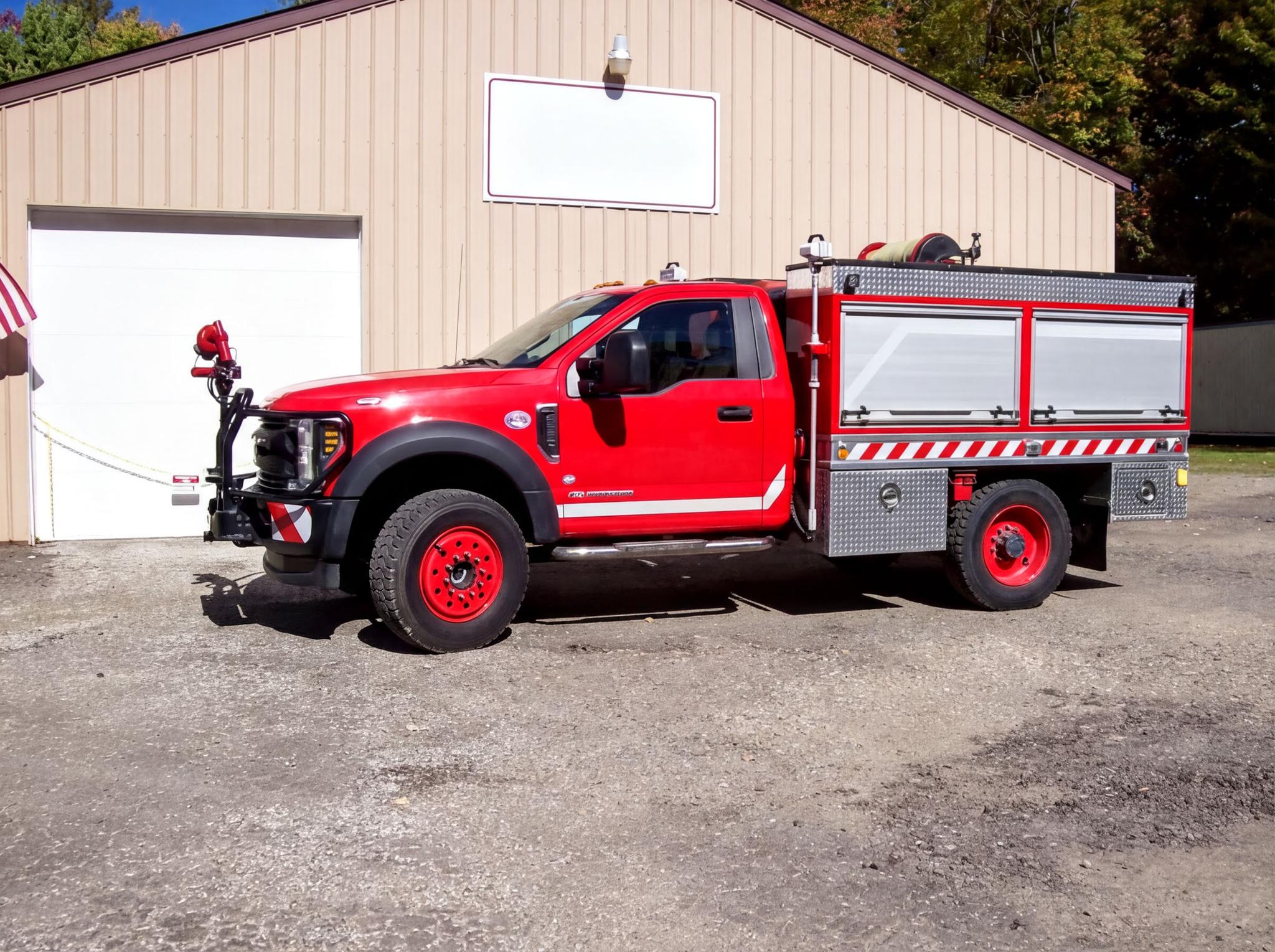 2019 Custom Fire Ford 4x4 Brush Truck - image 3