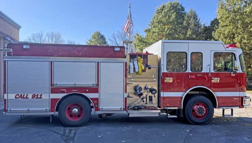 2008 Custom Fire Spartan 4x4 Rescue Pumper — photo 2