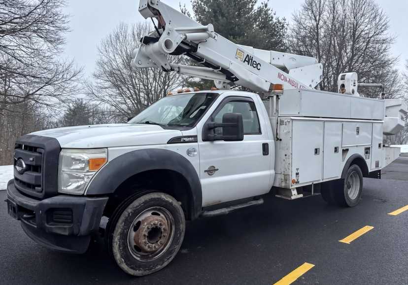 2016 Ford F550 Bucket Truck w/ Altec AT48S Boom (53 ft)
