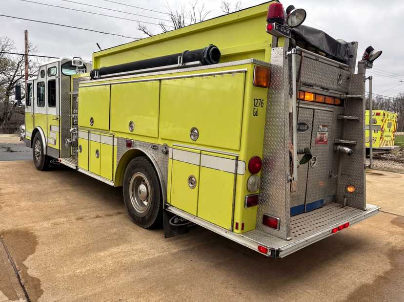 1996 E-One Pumper — photo 2