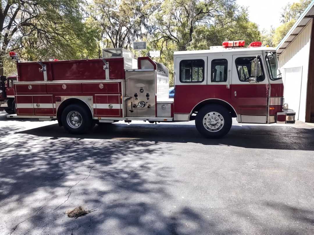 1990 E-One Pumper