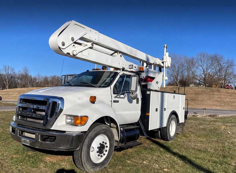 F750 HD Boom Truck — photo 4