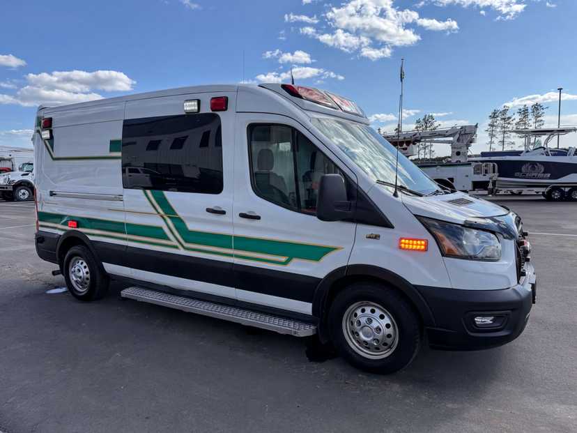 2021 Demers Ford 4x4 Ambulance
