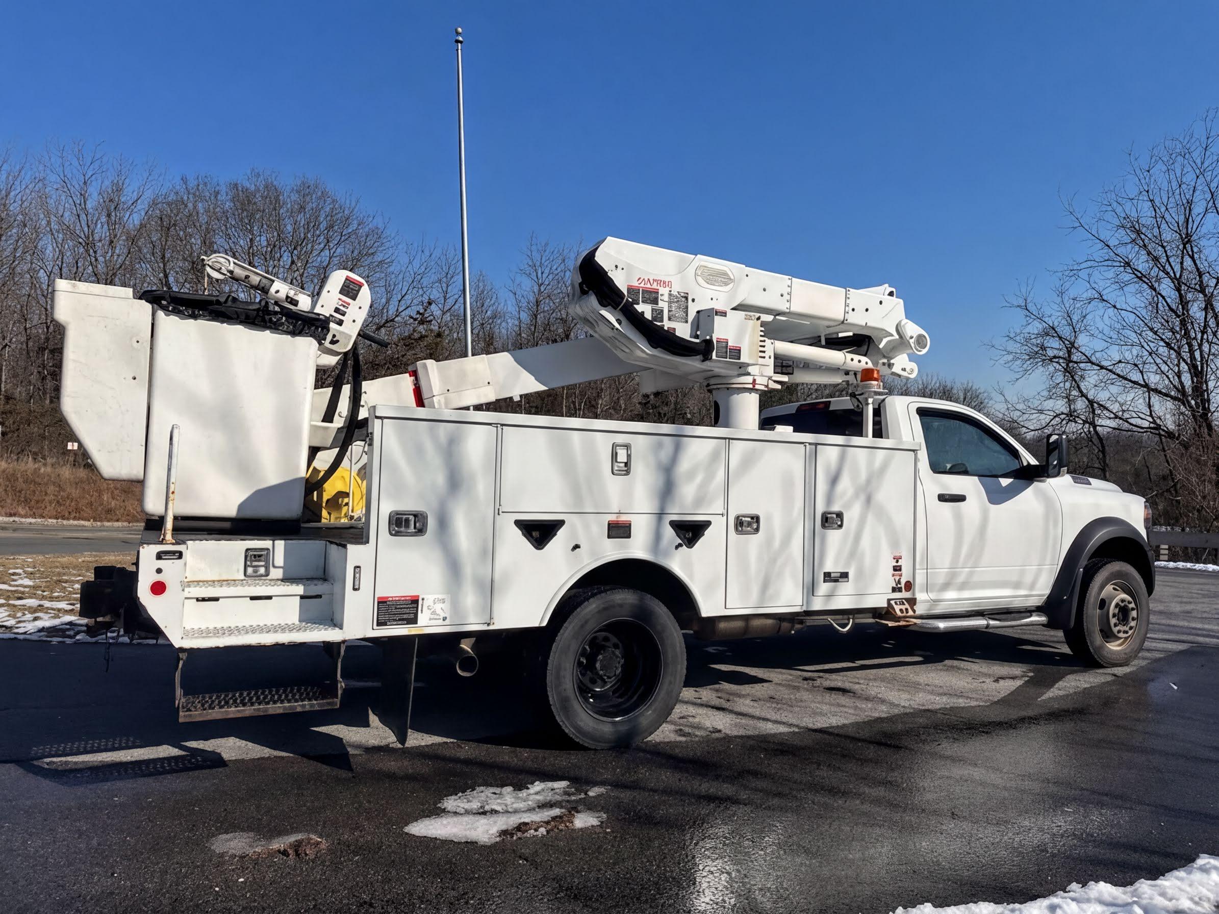 2019 Ram 5500 4x4 Bucket Truck w/ Altec AT41M Boom (46 ft) - image 5