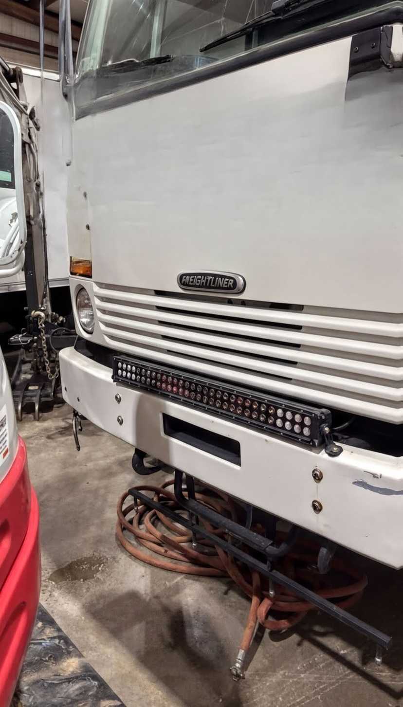 2000 Johnston 605 Sweeper — photo 4