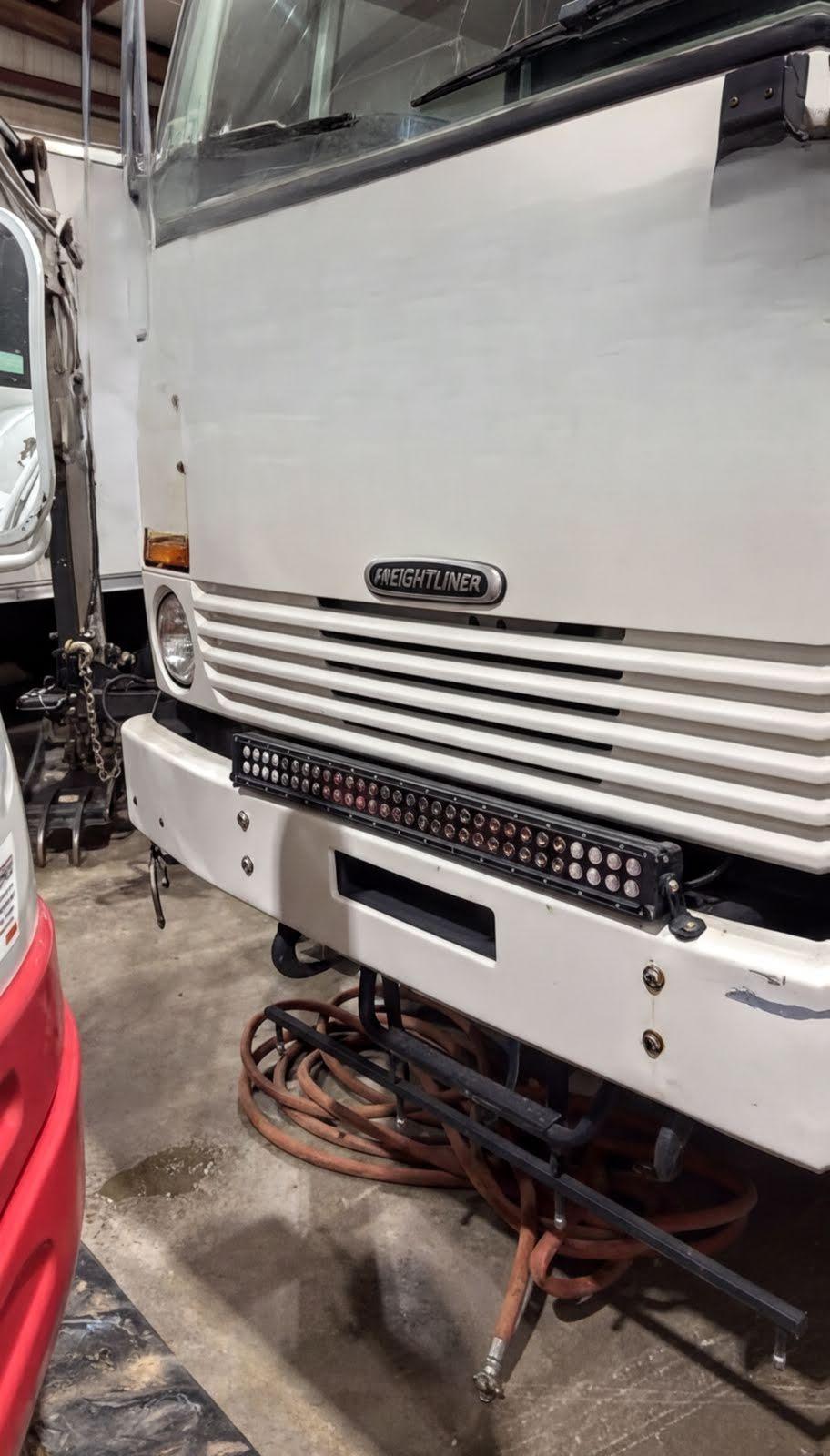 2000 Johnston 605 Sweeper - image 4