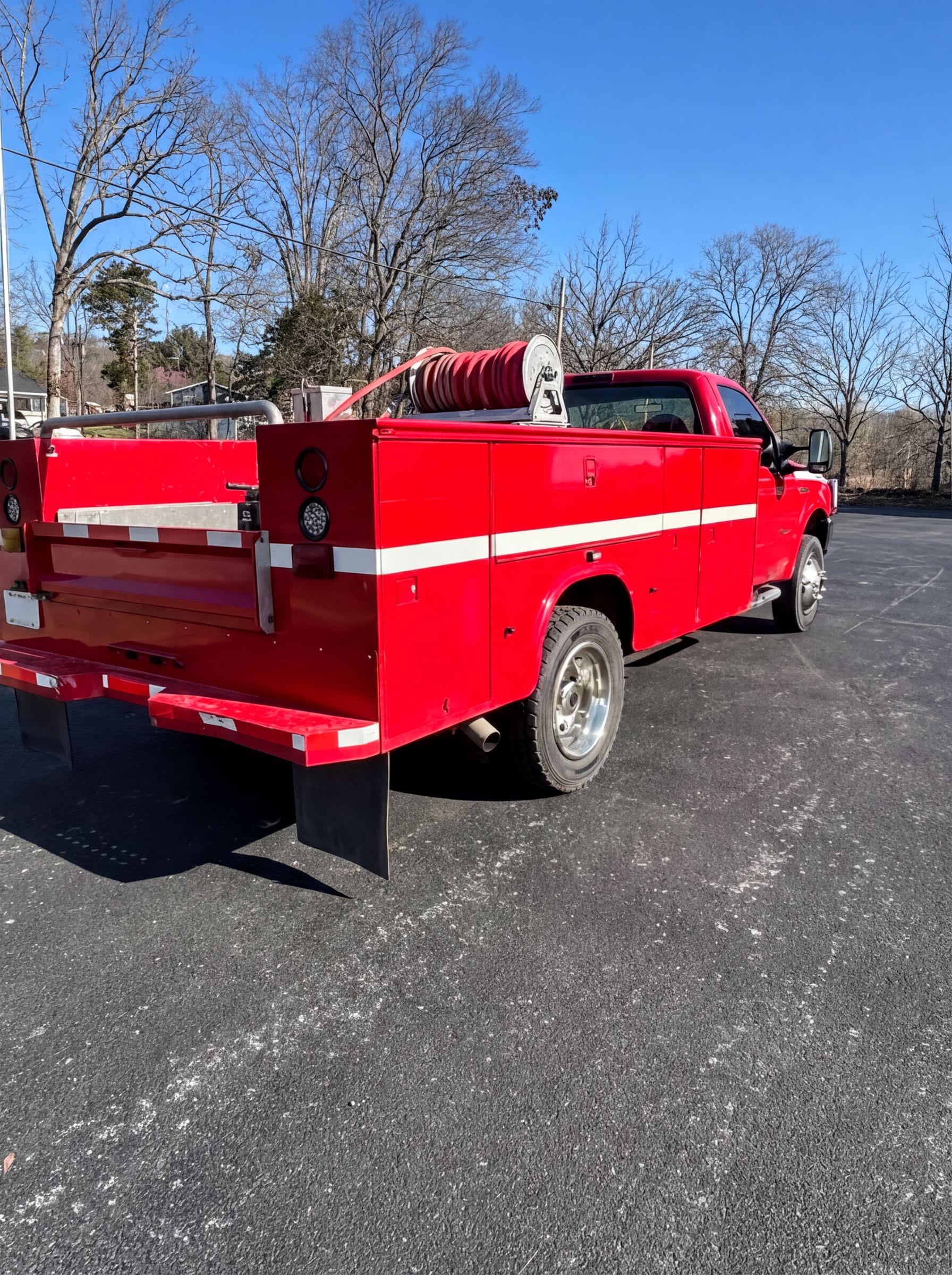2001 Ford F550 4x4 Brush Truck - image 5