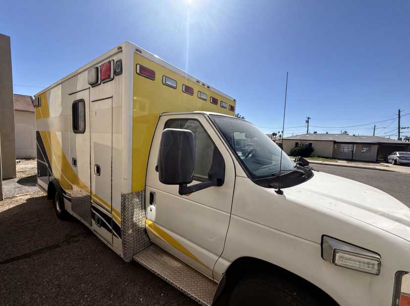 2019 Ford E-450 Type III Ambulance — photo 4