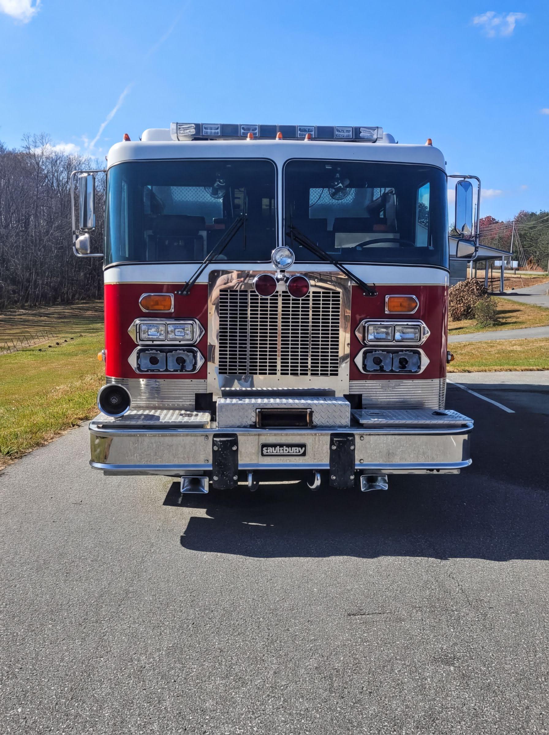 1989 Saulsbury Heavy Rescue - image 2