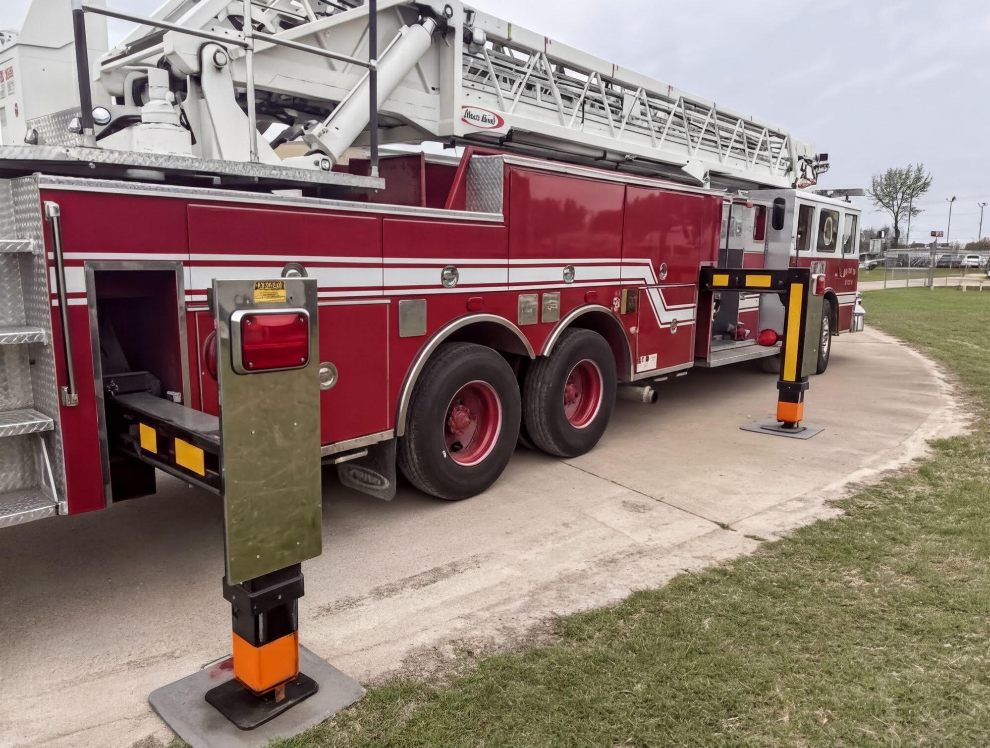 1998 Pierce Arrow 105' Aerial - image 4
