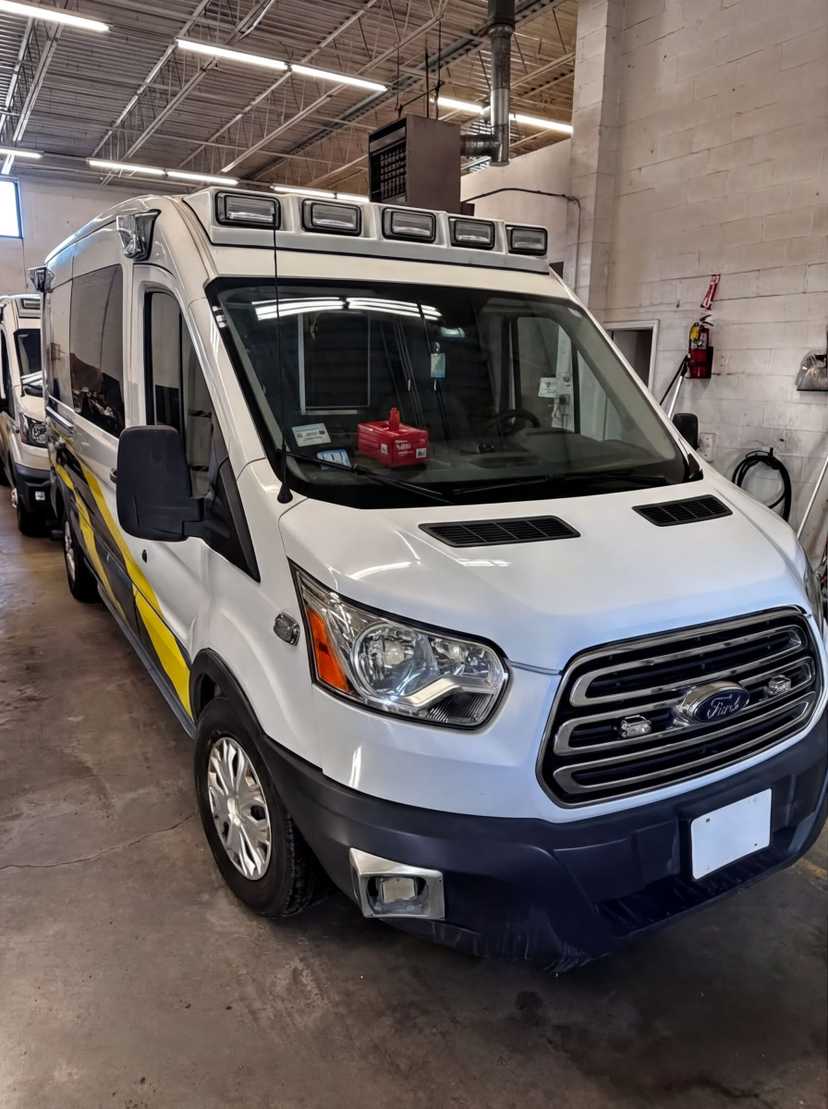 2015 Ford Type II Ambulance — photo 4