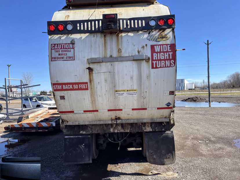 2013 Mack Labrie Automated Side Loader — photo 5