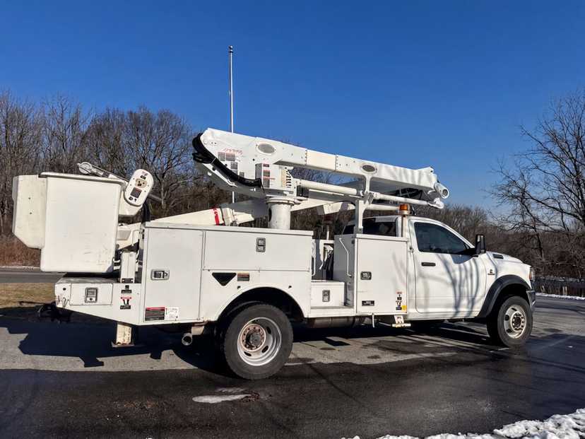 2019 Ram 5500 4x4 Bucket Truck w/ Altec AT48M Boom (53 ft) — photo 4