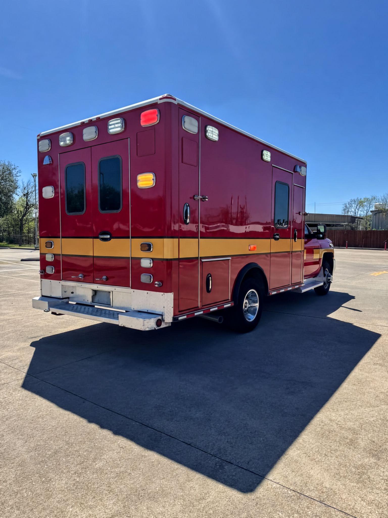 2017 Wheeled Coach Chevrolet Type I Ambulance - image 5