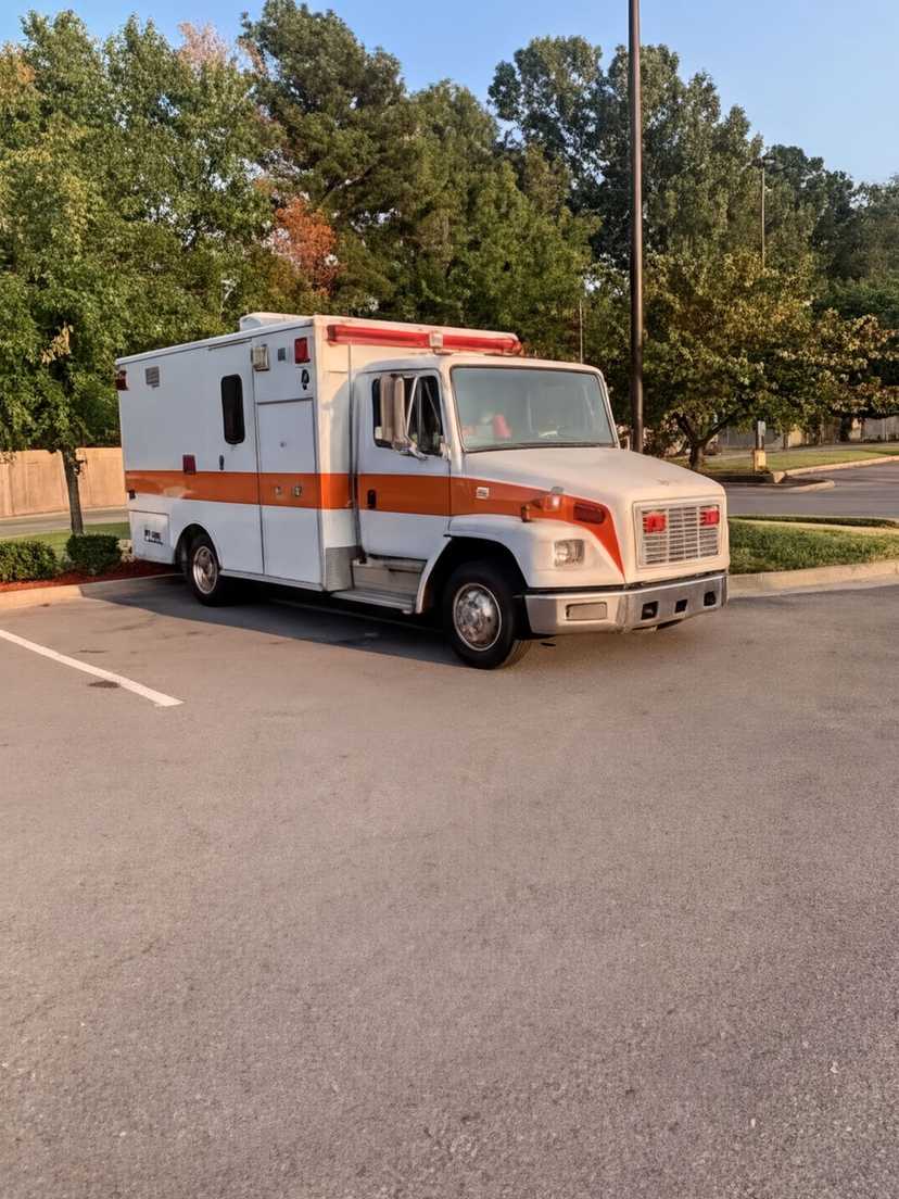 2008 Freightliner Type I Ambulance — photo 4