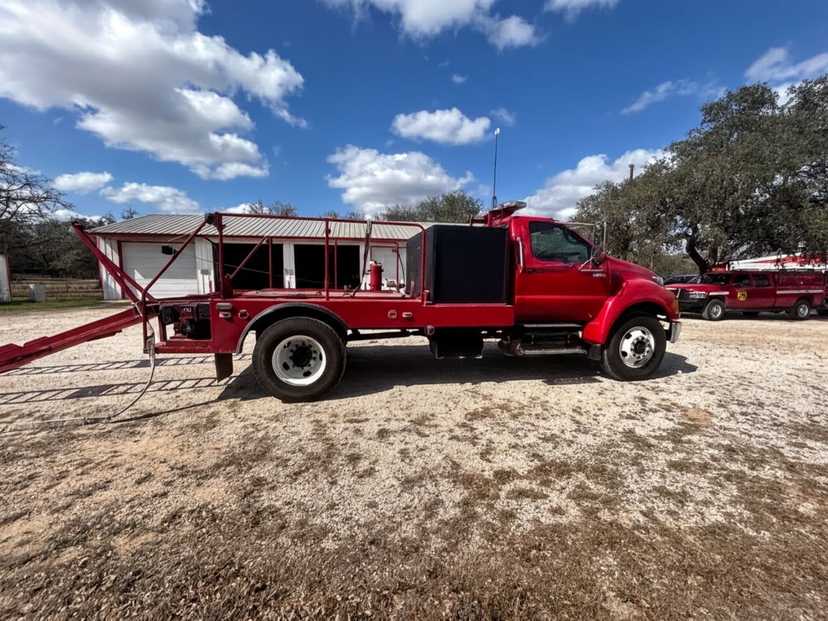 2012 Ford F-750 Brush Truck — photo 2
