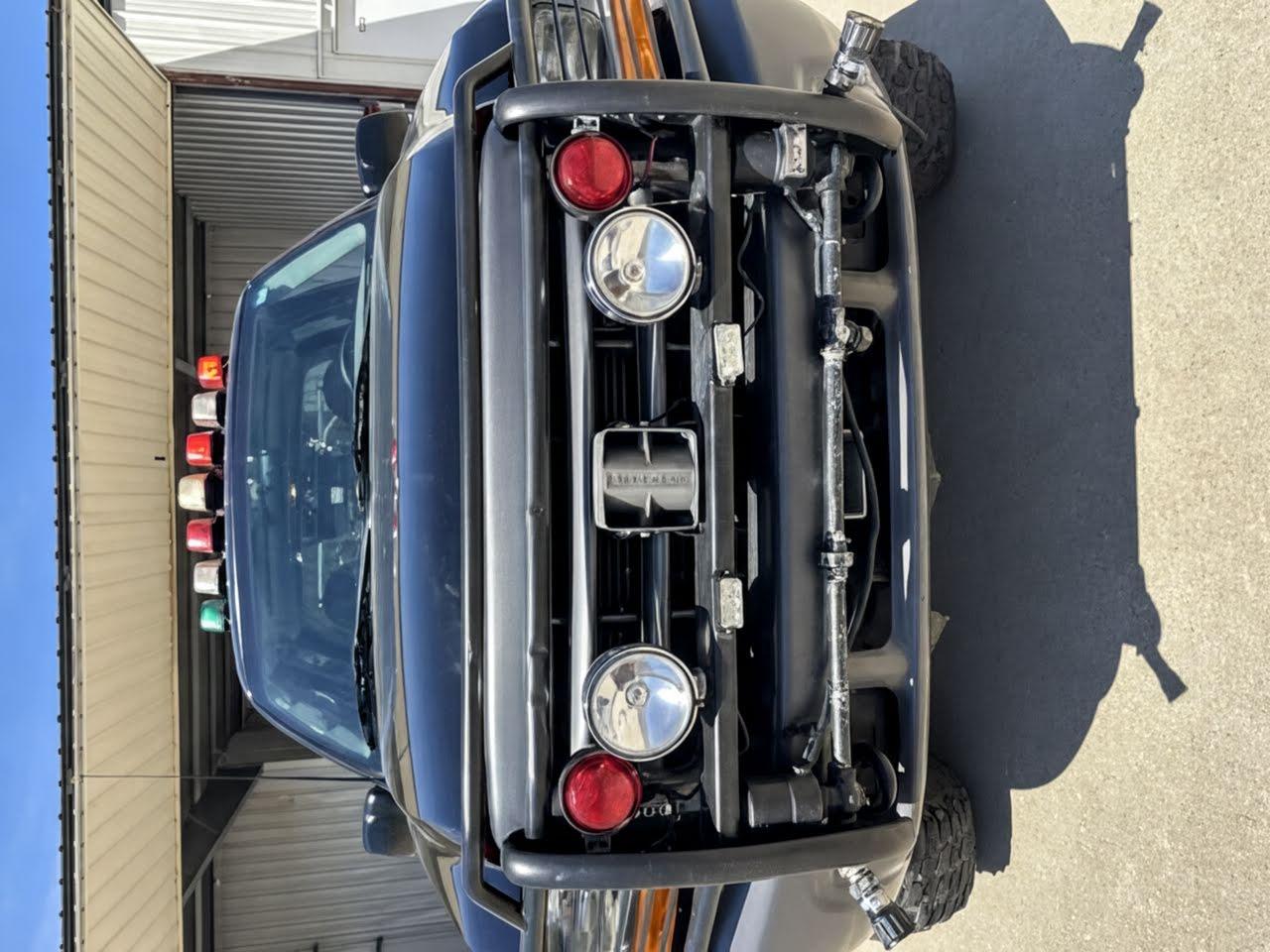 2001 Ford F350 XL Super Duty 4x4 Brush Truck - image 3