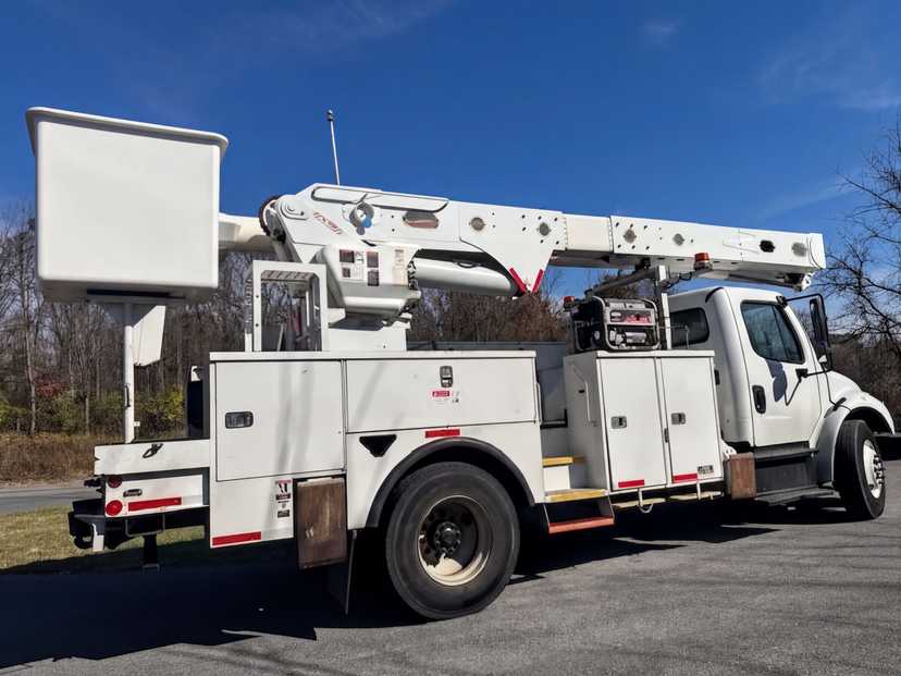 2014 Freightliner M2 Bucket Truck w/ Altec AM55E Boom (60 ft) — photo 4