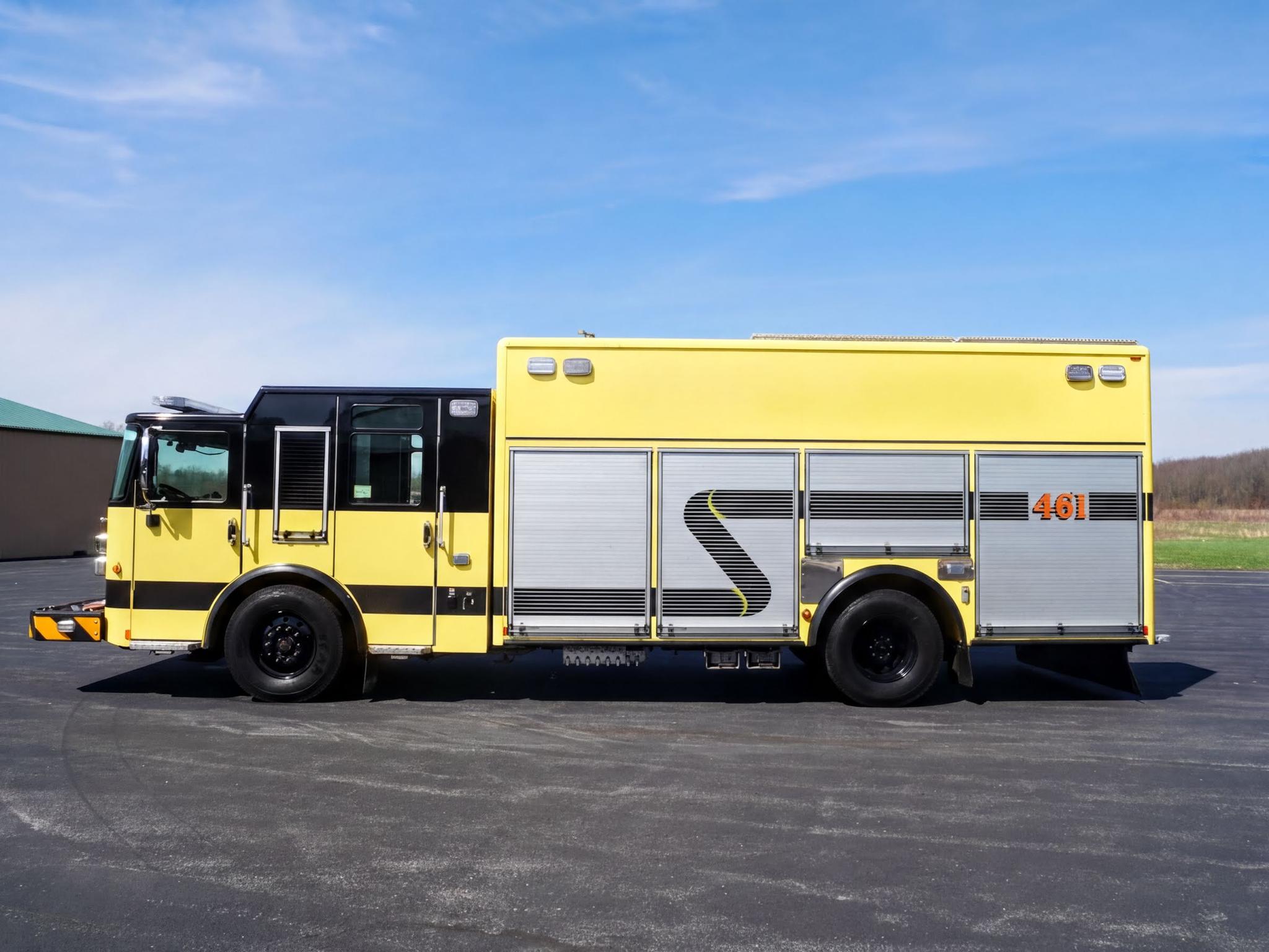 2021 Pierce Rescue Pumper - image 4