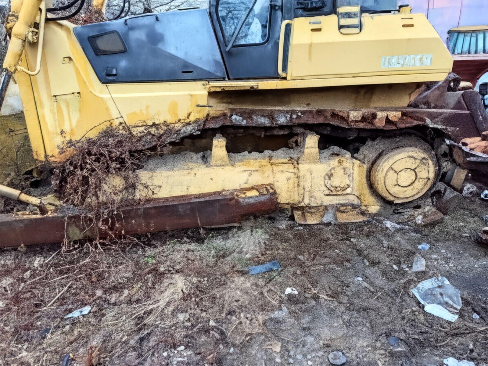 2000 Komatsu D65EX-23 Crawler Dozer - image 5