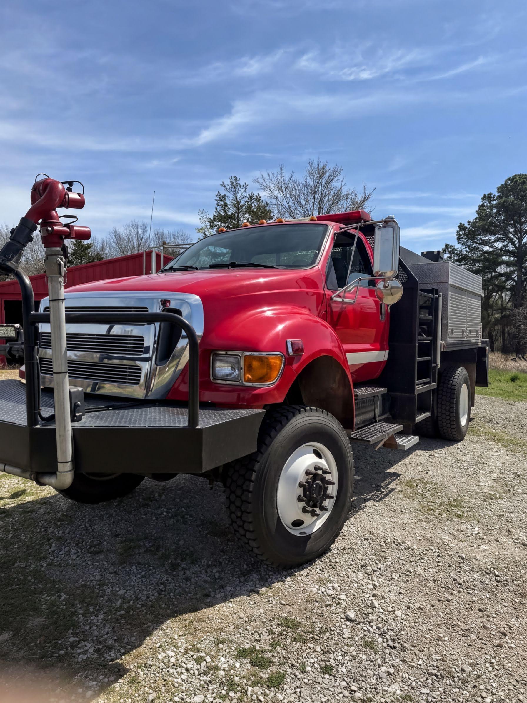 2008 Ford F-750 4x4 Brush Truck - image 1