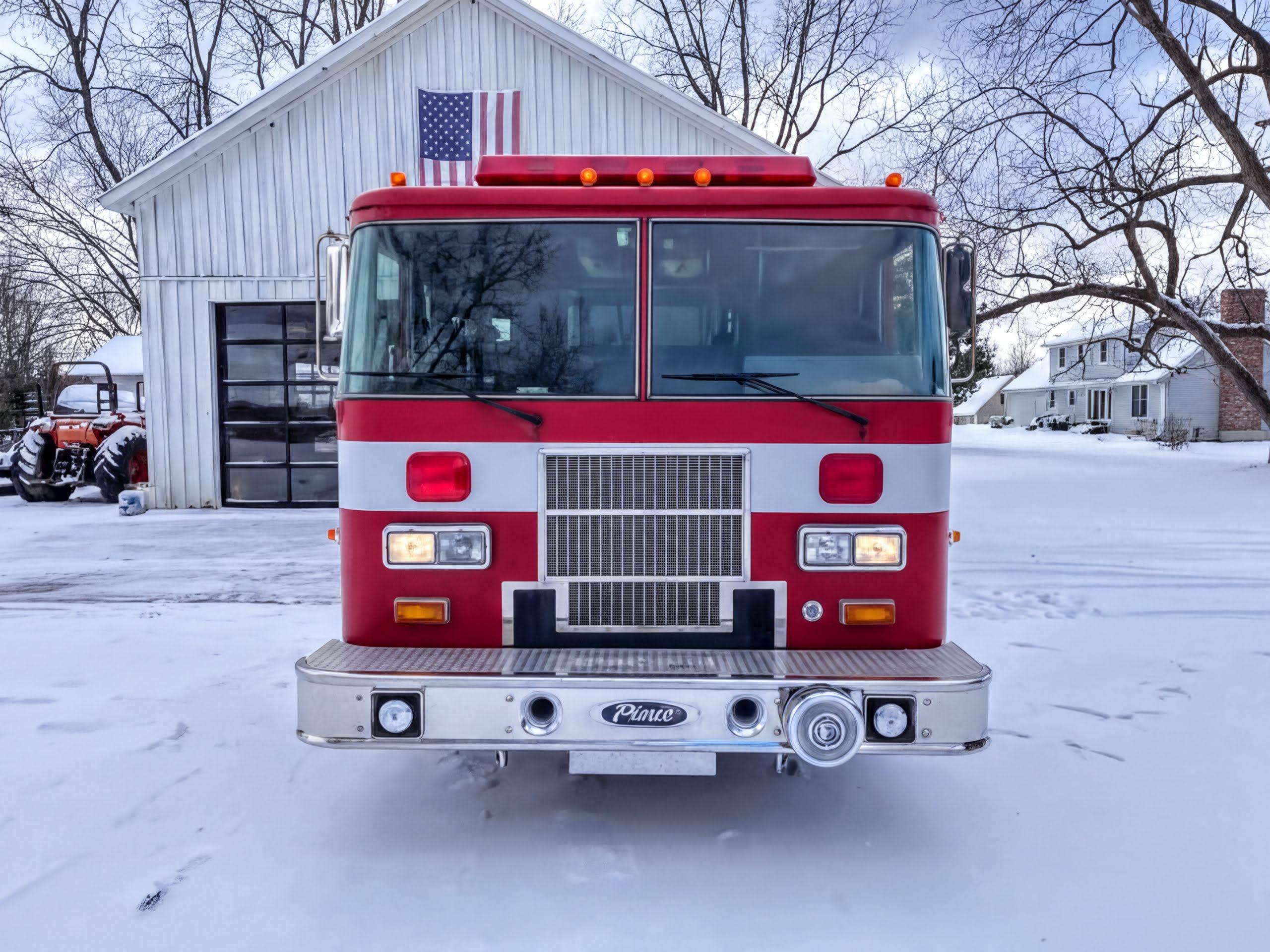 1999 Pierce Saber Pumper Tanker - image 2