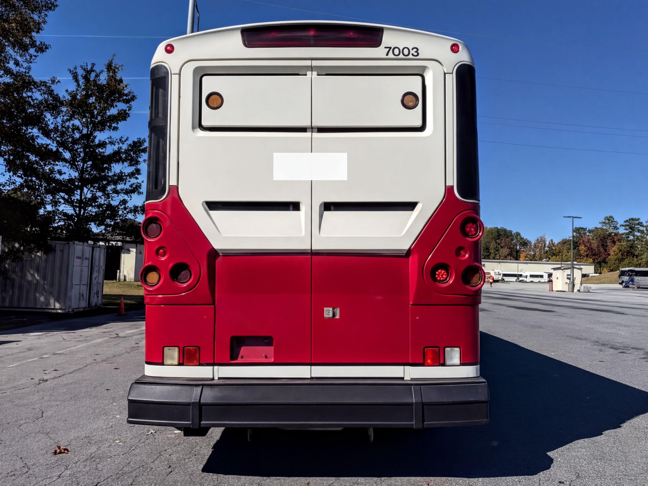 2008 MCI Passenger Bus D4500 - 7003 - image 4