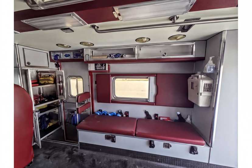 2008 Chevrolet Type I Ambulance — photo 4