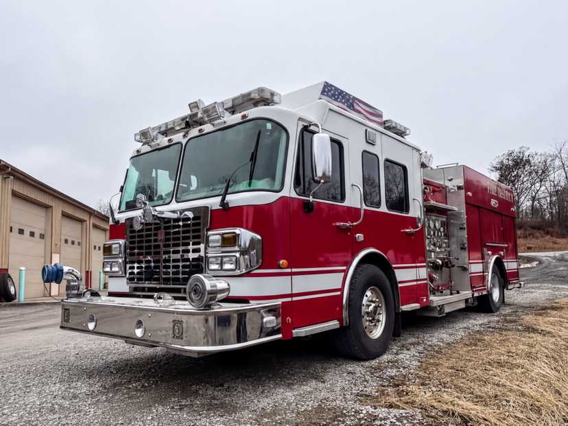 2013 Smeal Spartan Pumper — photo 3