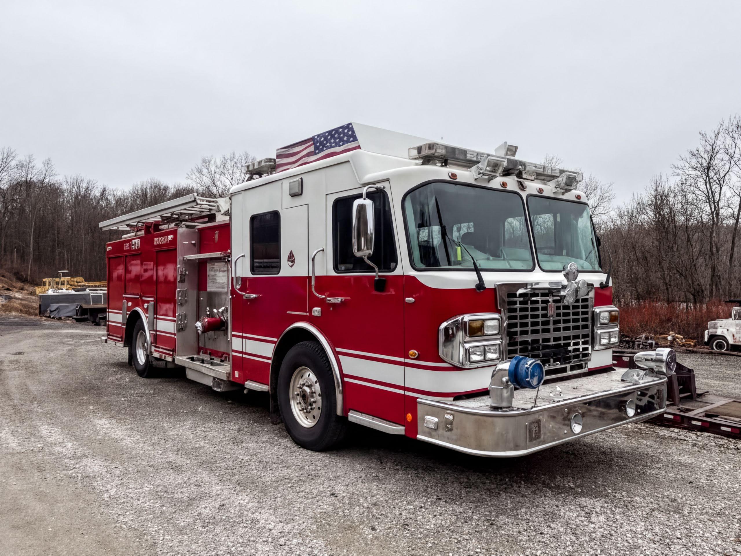 2013 Smeal Spartan Pumper - image 1