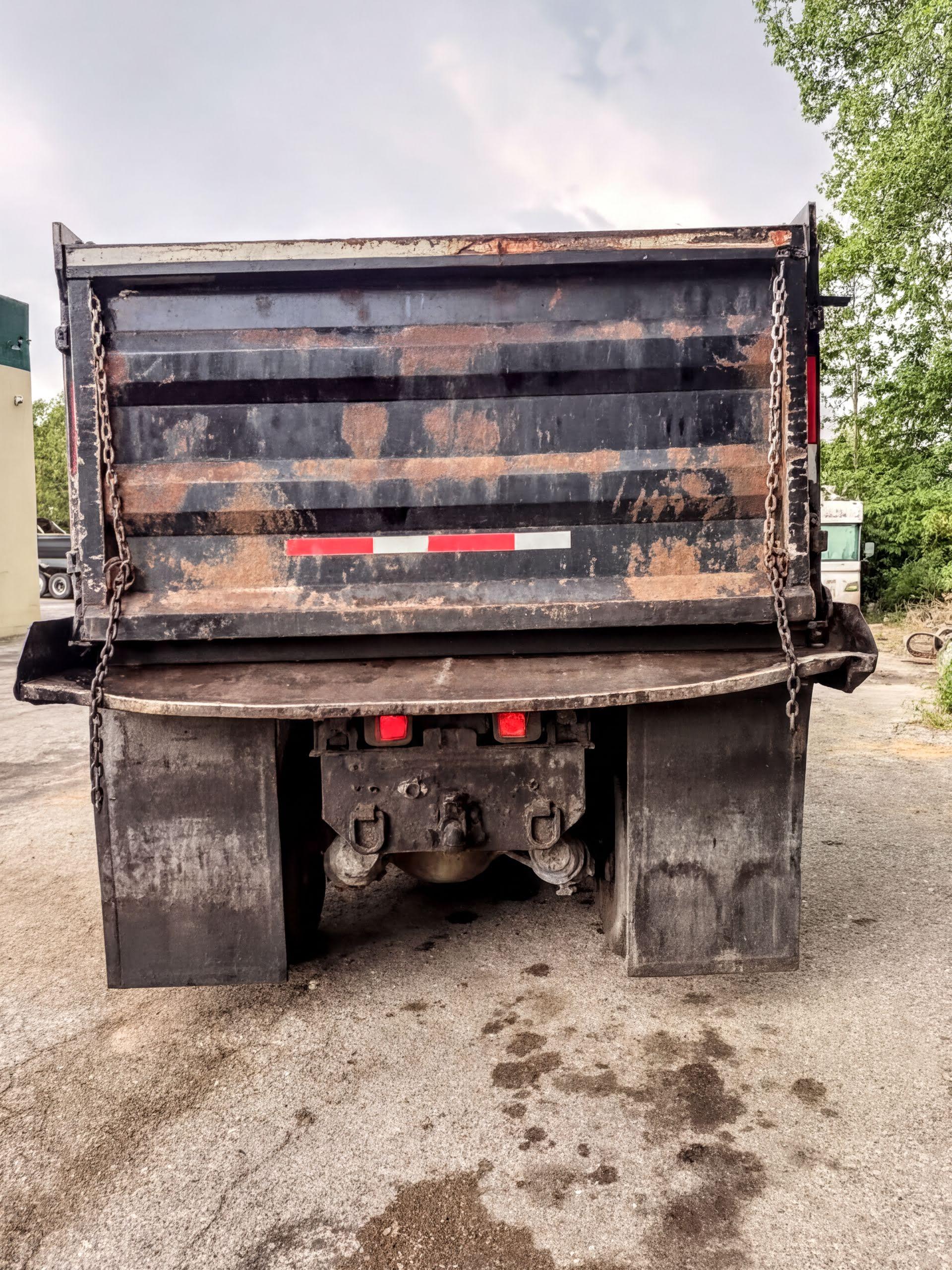 2006 Sterling L8500 Dump Truck - image 4