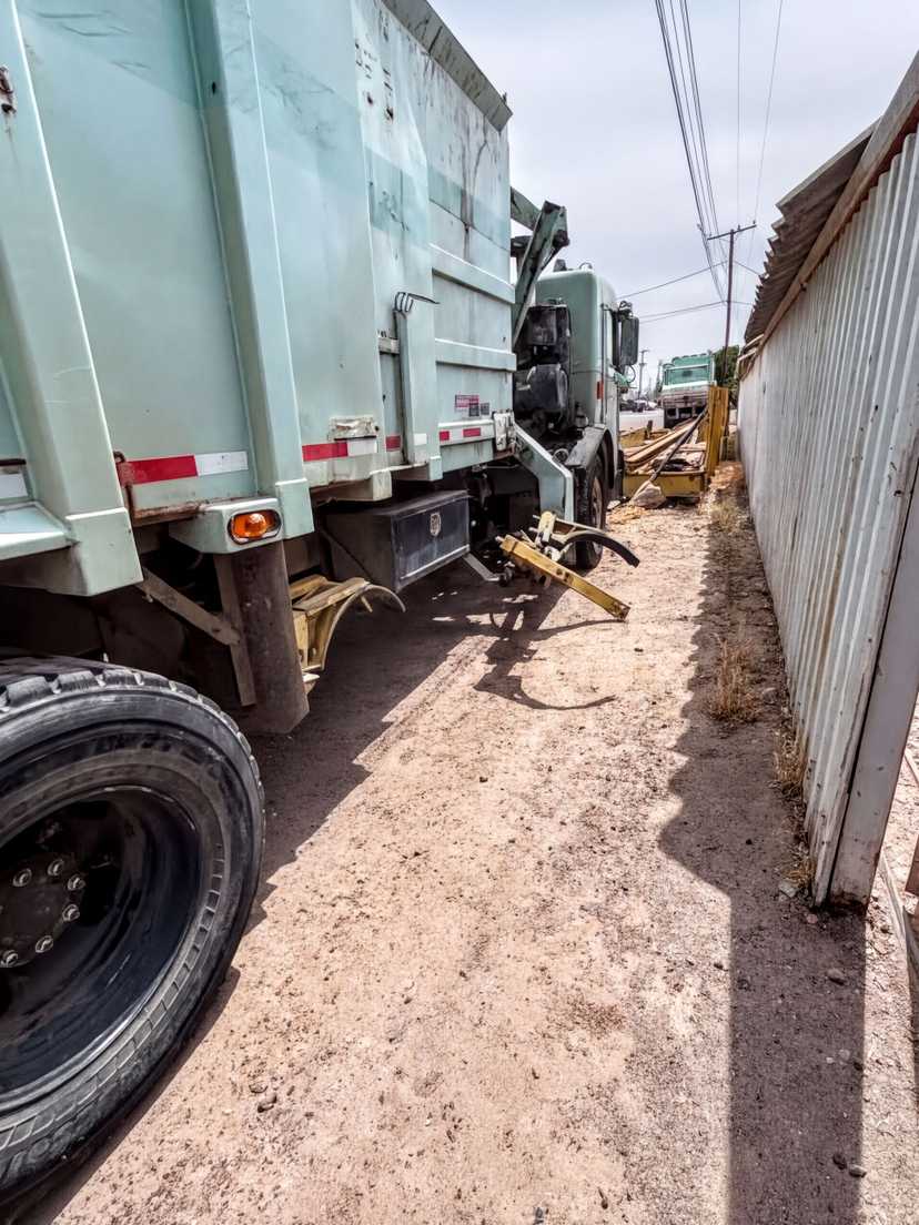 2013 Peterbilt Heil Automated Side Loader — photo 5