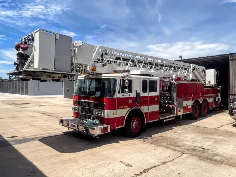 1992 Pierce Lance 100' Aerial