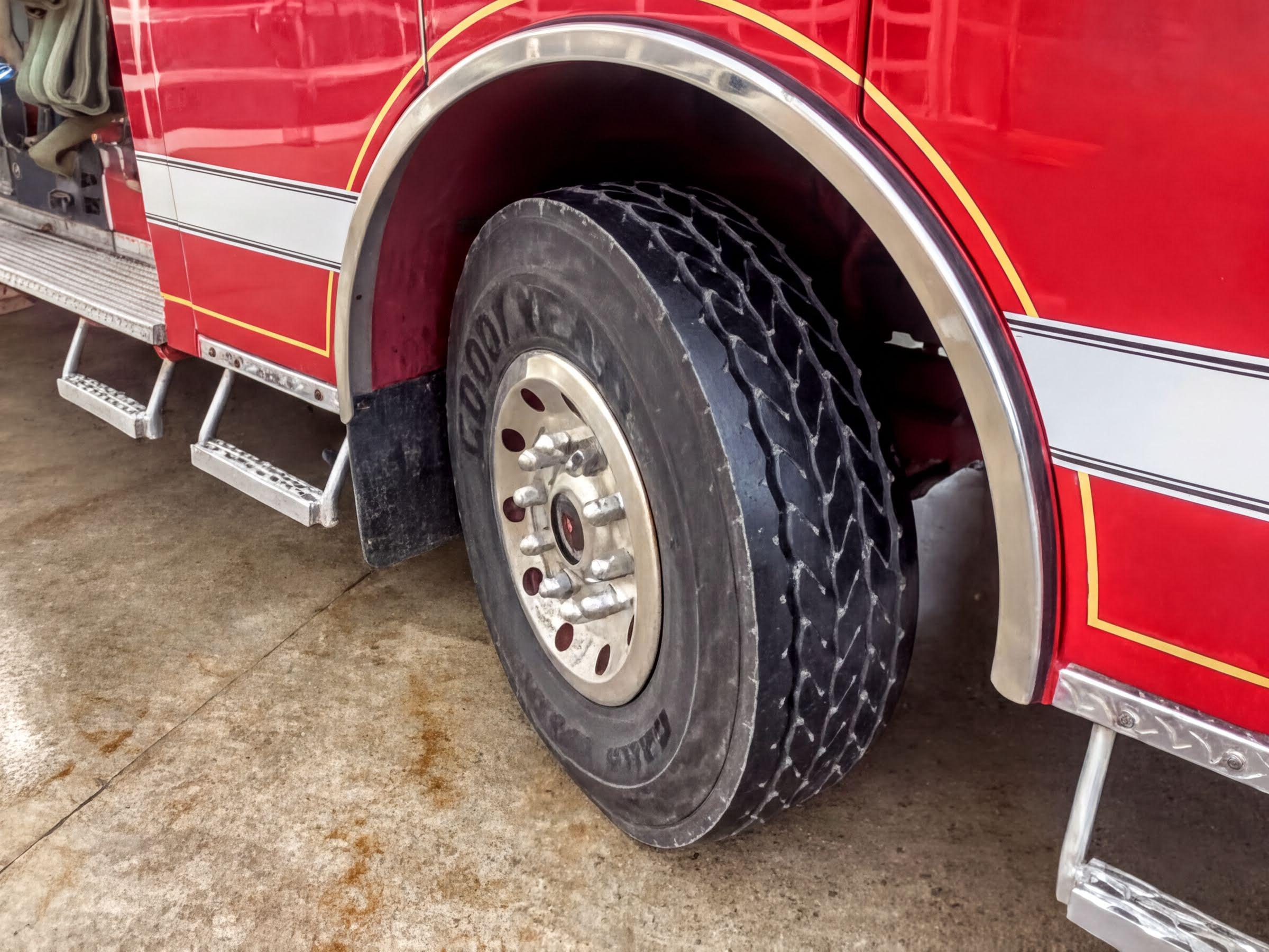 1995 Pierce Engine Pumper - image 4