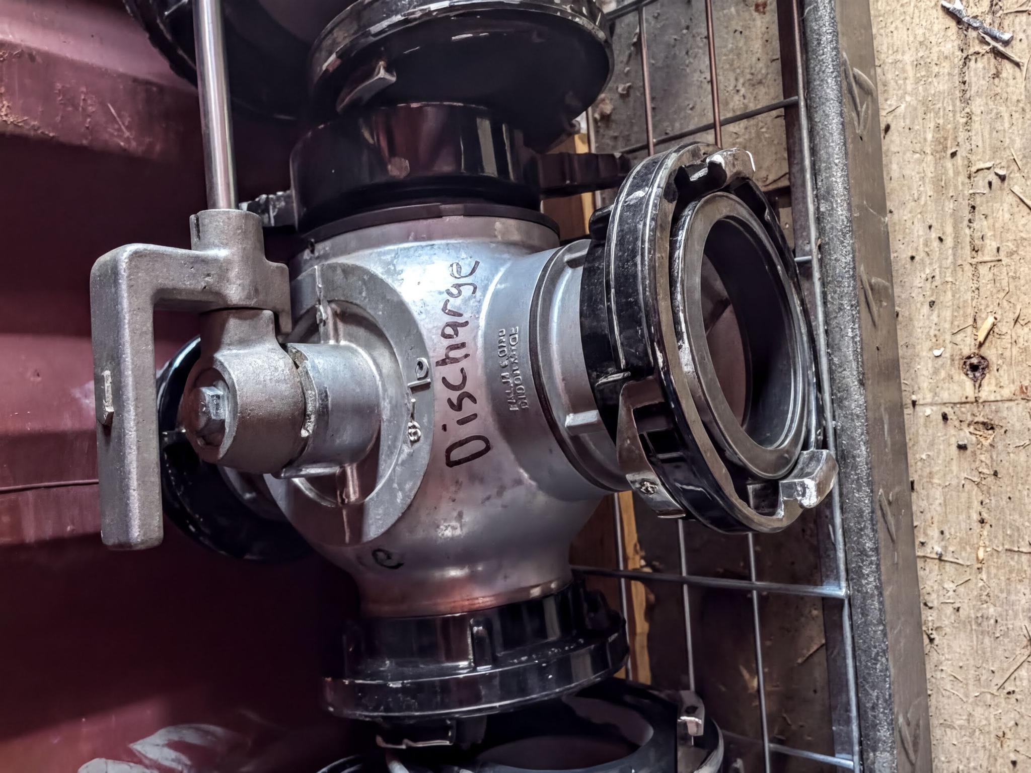 5inch hydrant assist - image 1