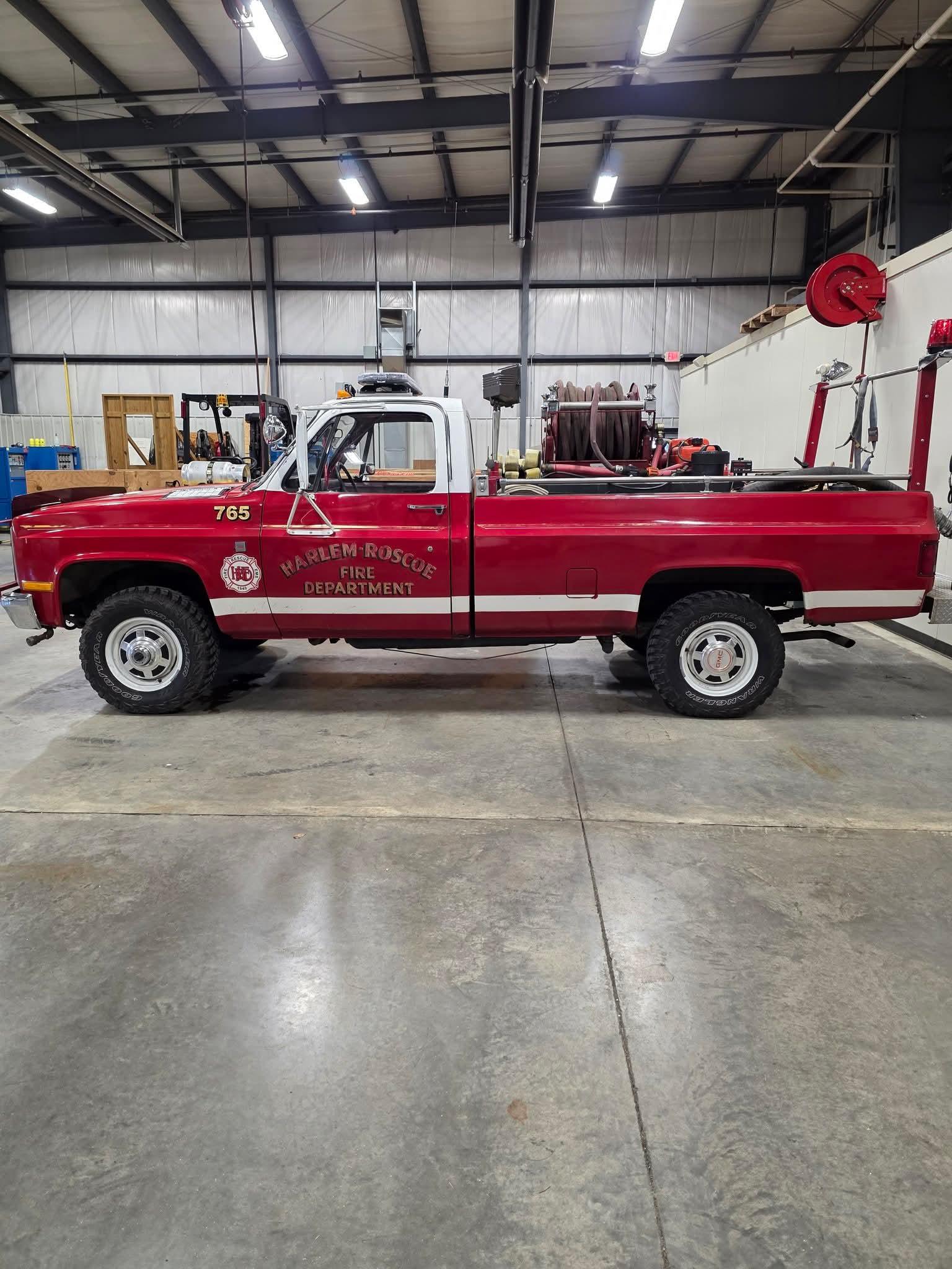1985 GMC - image 8