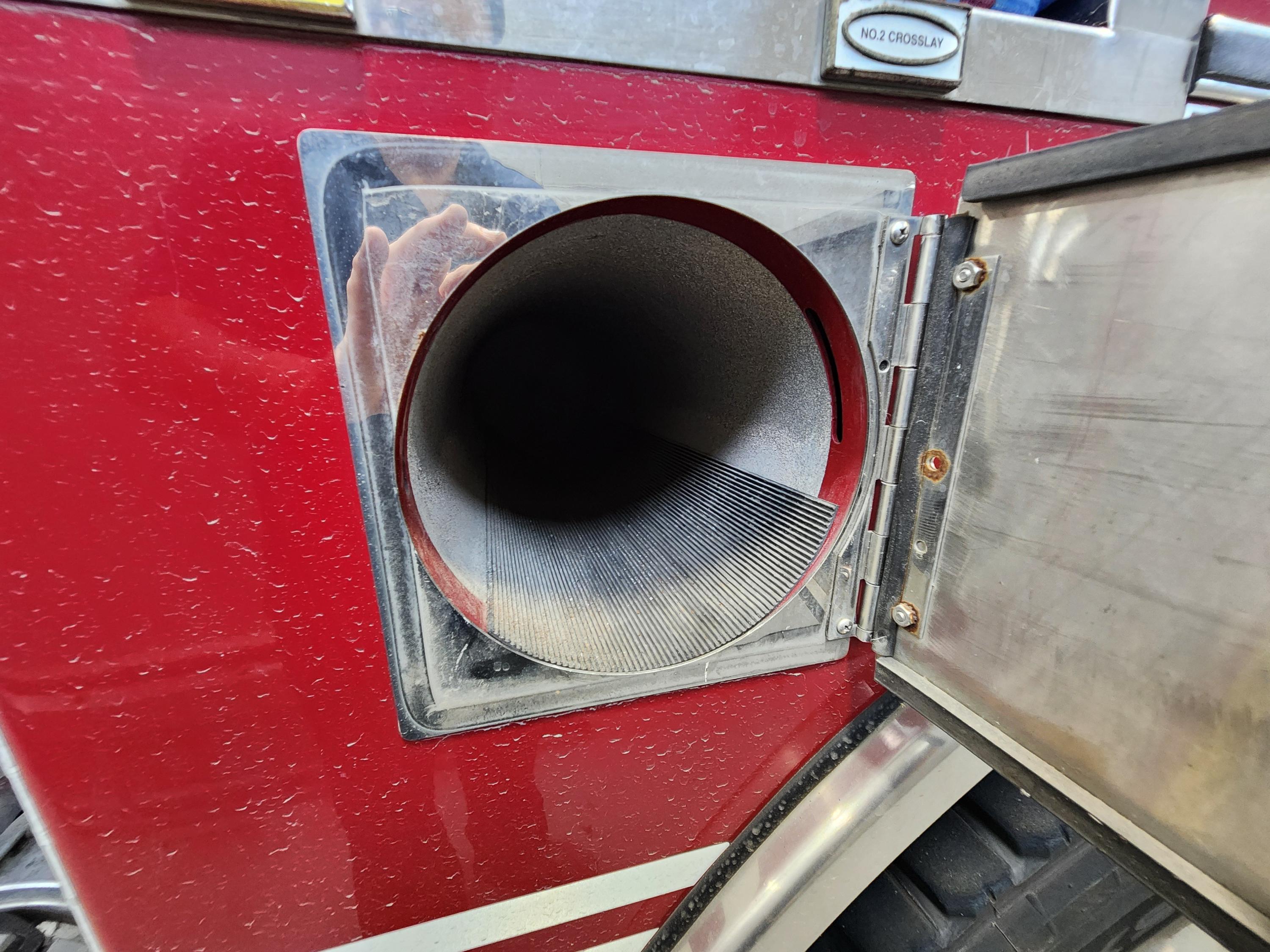 2004 95' Pierce Mid-Mount Tower - image 29