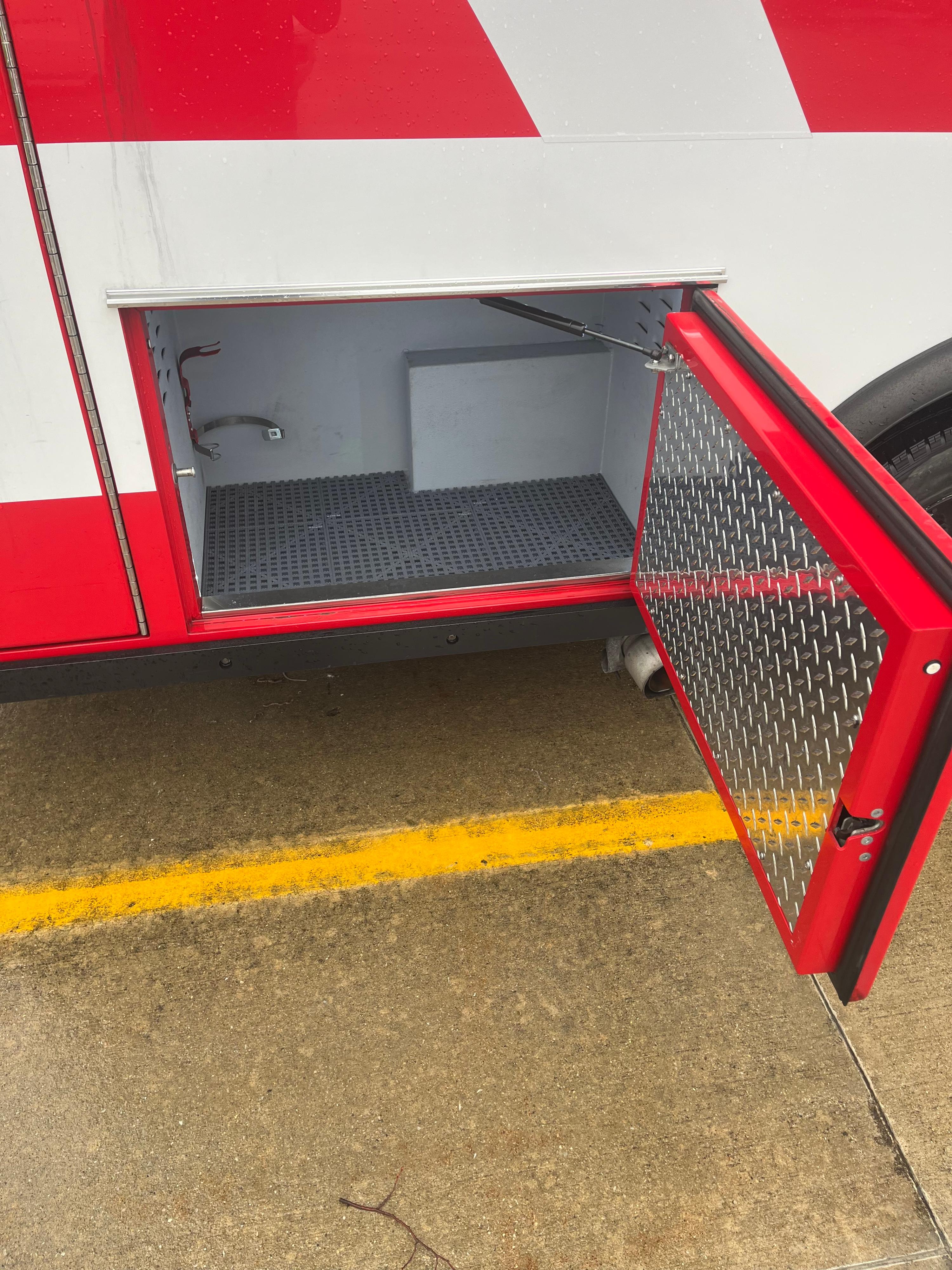 2019 Ford E-450 Wheeled Coach Type III - image 16