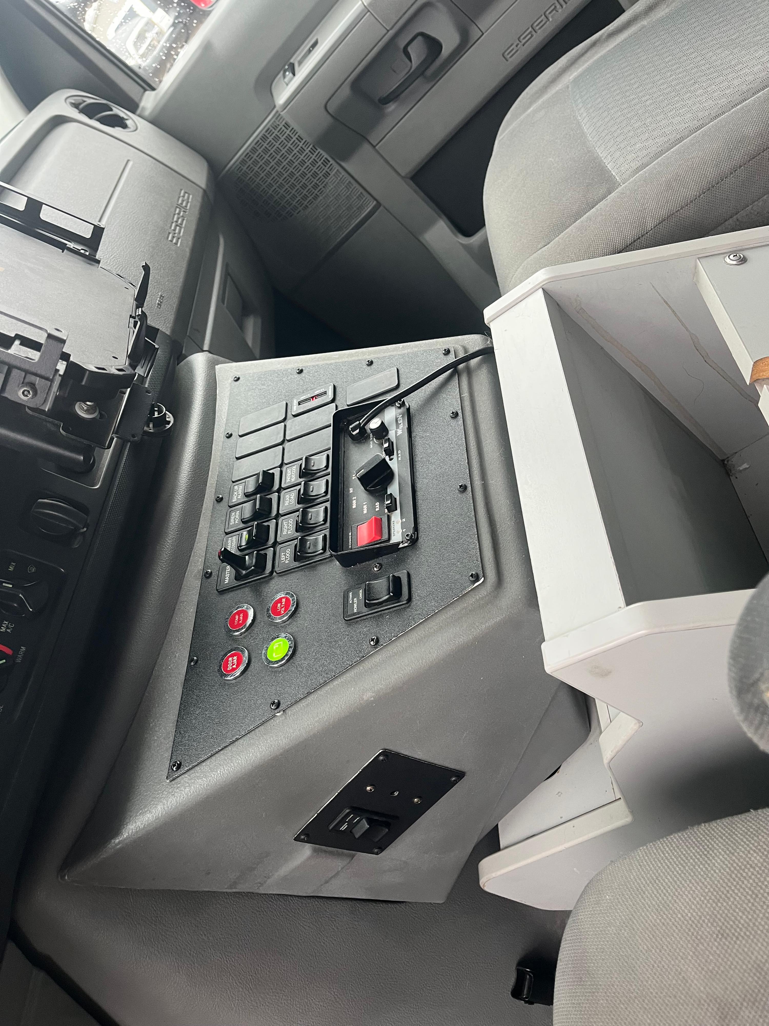2019 Ford E-450 Wheeled Coach Type III - image 24